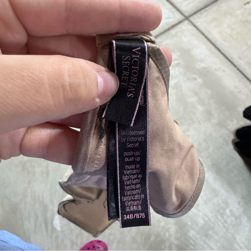 Victoria's Secret 34B So Obsessed Nude Push Up Bra - Picture 3 of 3